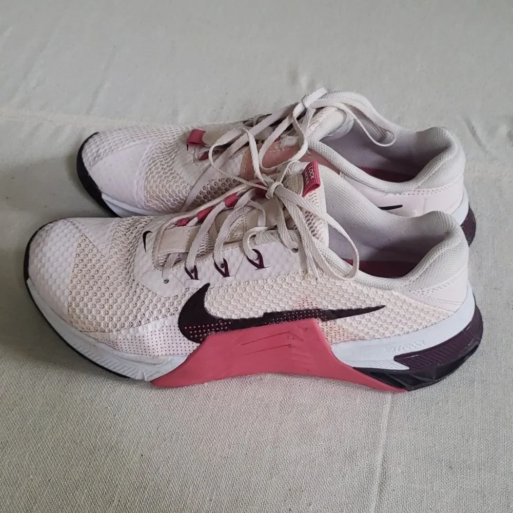 Nike Running Shoe Women's Metcon Seven Womens 9 Pink White Training